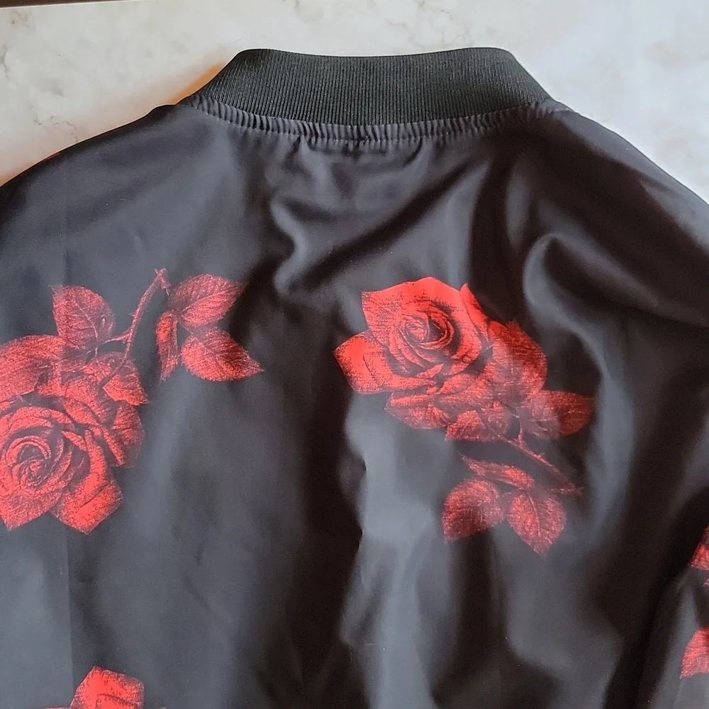 Men's Black lightweight jacket with roses - Picture 3 of 4